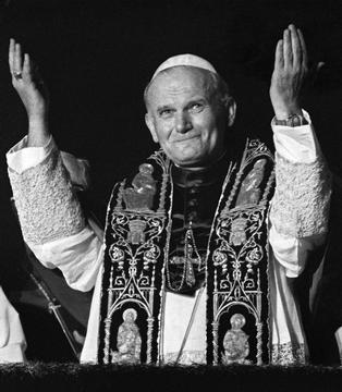 Jan Paweł II zaraz po wyborze na papieża 2210 jp2 5